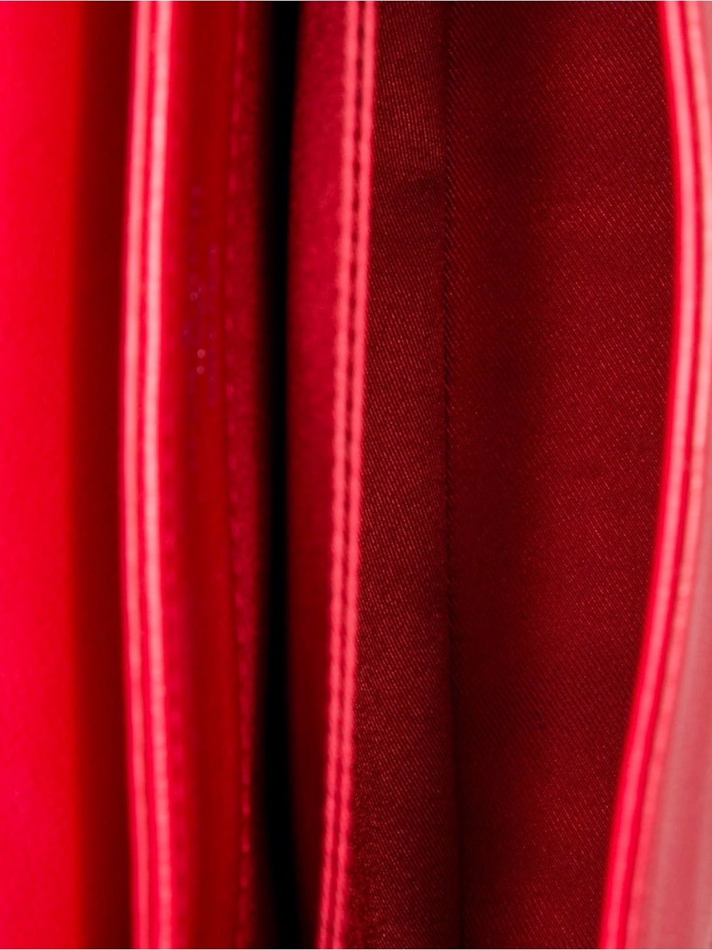 GORG! LOUIS VUITTON Red Taurillon Leather Lockme II - LIKE NEW! MAKE AN OFFER! - Picture 5 of 10